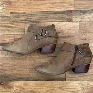 Clark’s Spye Belle leather ankle boot